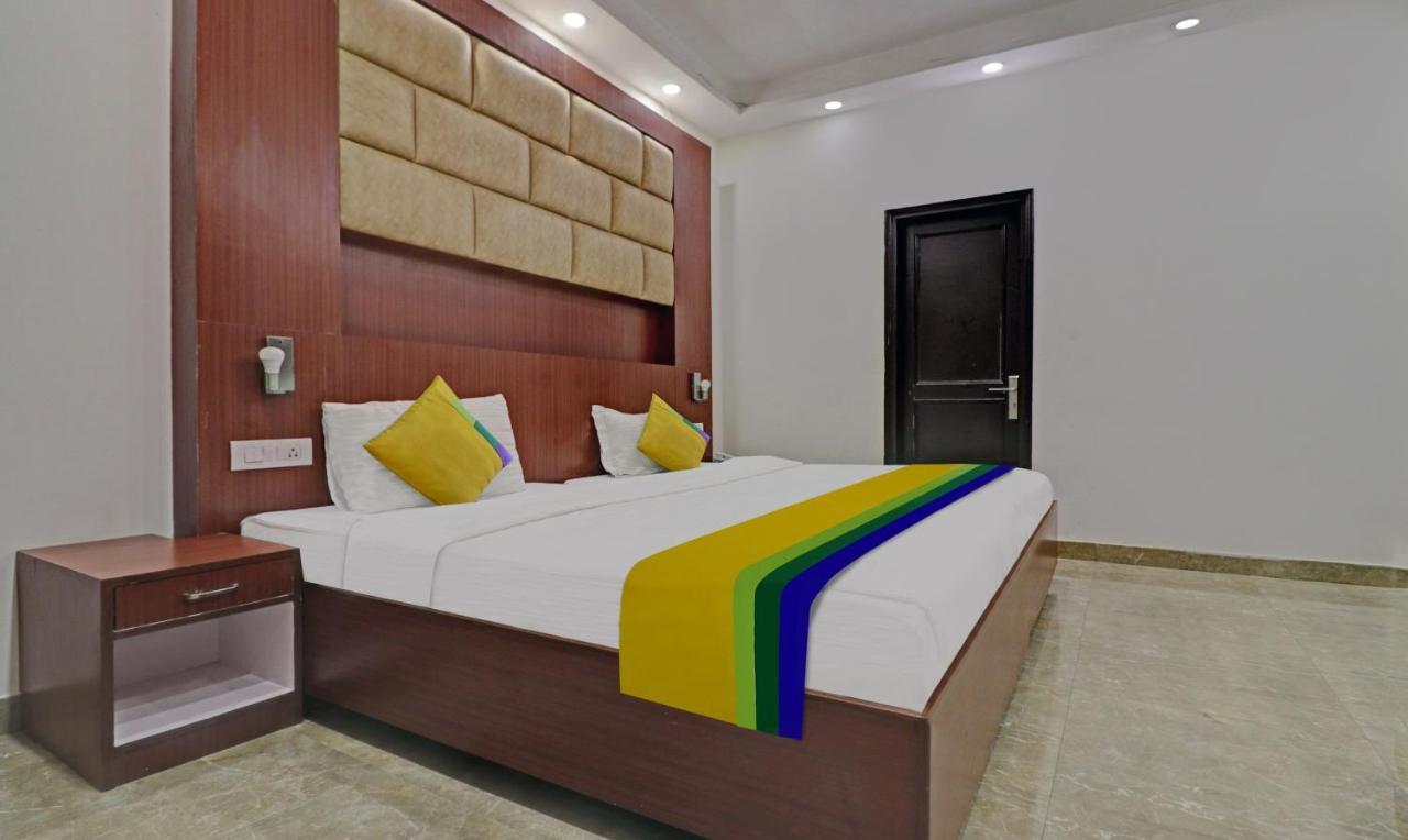 Itsy Hotels Hamlets Stay Нойда Екстер'єр фото