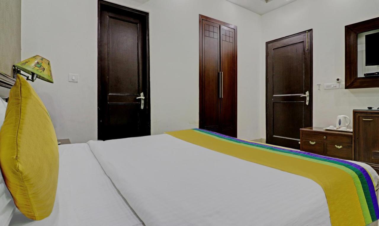 Itsy Hotels Hamlets Stay Нойда Екстер'єр фото
